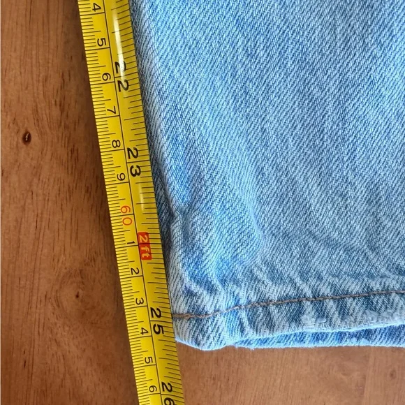 Women’s Size 4S American Eagle Mom Jeans Strigid - Picture 3 of 8